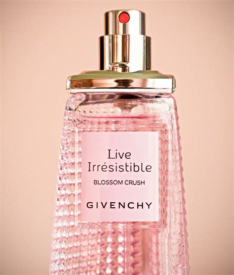 givenchy live irrésistible eau de toilette|live irresistible Givenchy blossom crush.